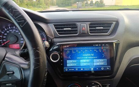 KIA Rio III рестайлинг, 2014 год, 810 000 рублей, 10 фотография