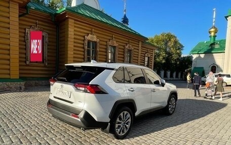 Toyota RAV4, 2022 год, 4 500 000 рублей, 5 фотография
