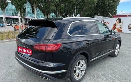 Volkswagen Touareg III, 2020 год, 4 865 000 рублей, 3 фотография
