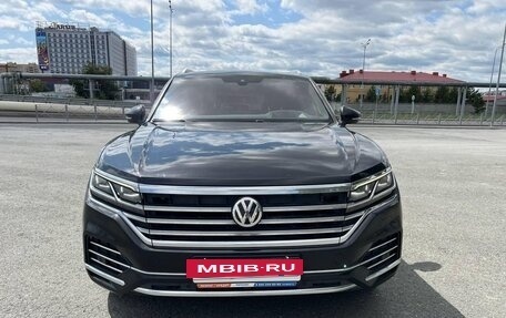 Volkswagen Touareg III, 2020 год, 4 865 000 рублей, 7 фотография