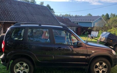 Chevrolet Niva I рестайлинг, 2012 год, 500 000 рублей, 3 фотография
