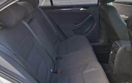 Volkswagen Jetta VI, 2011 год, 790 000 рублей, 4 фотография