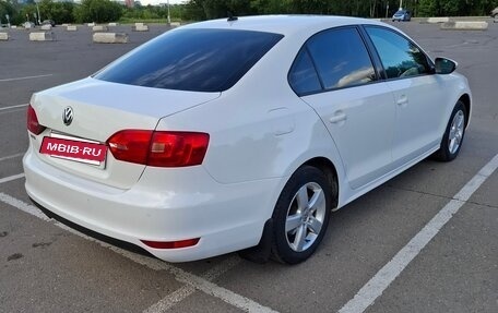 Volkswagen Jetta VI, 2011 год, 790 000 рублей, 2 фотография