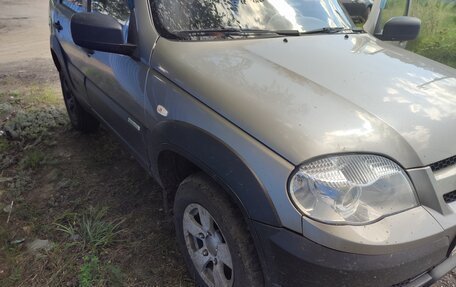 Chevrolet Niva I рестайлинг, 2013 год, 375 000 рублей, 2 фотография