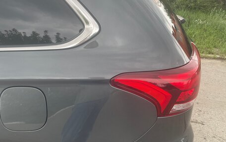 Mitsubishi Outlander III рестайлинг 3, 2018 год, 2 650 000 рублей, 9 фотография