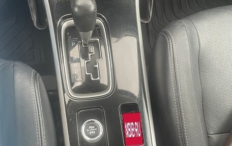 Mitsubishi Outlander III рестайлинг 3, 2018 год, 2 650 000 рублей, 13 фотография