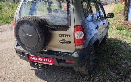 Chevrolet Niva I рестайлинг, 2013 год, 375 000 рублей, 7 фотография