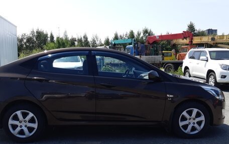 Hyundai Solaris II рестайлинг, 2015 год, 999 000 рублей, 3 фотография