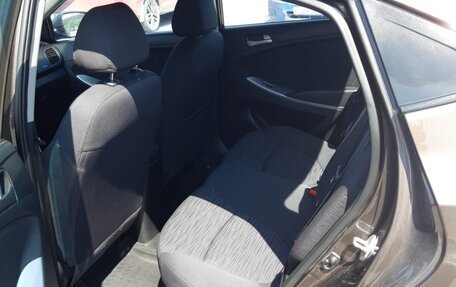 Hyundai Solaris II рестайлинг, 2015 год, 999 000 рублей, 13 фотография