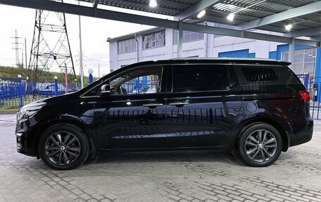 KIA Carnival III, 2018 год, 2 799 000 рублей, 2 фотография