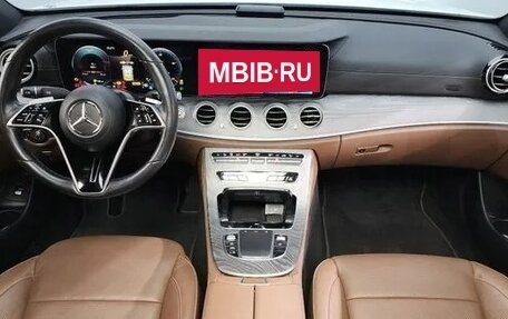 Mercedes-Benz E-Класс, 2022 год, 3 663 000 рублей, 5 фотография
