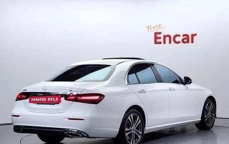 Mercedes-Benz E-Класс, 2022 год, 3 663 000 рублей, 3 фотография