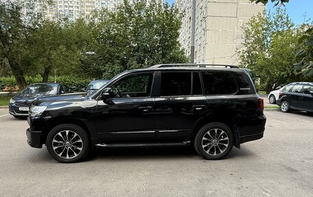 Toyota Land Cruiser 200, 2015 год, 3 800 000 рублей, 2 фотография