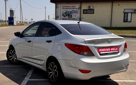 Hyundai Solaris II рестайлинг, 2013 год, 880 000 рублей, 6 фотография