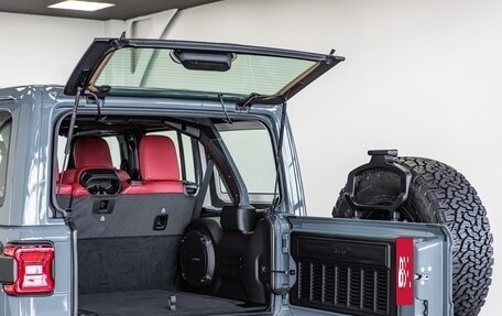 Jeep Wrangler, 2024 год, 15 990 000 рублей, 9 фотография