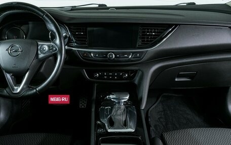 Opel Insignia II рестайлинг, 2018 год, 1 500 000 рублей, 12 фотография