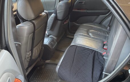 Lexus RX IV рестайлинг, 2000 год, 930 000 рублей, 6 фотография