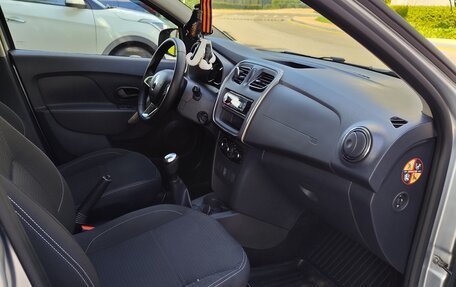 Renault Logan II, 2021 год, 850 000 рублей, 10 фотография