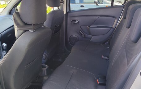Renault Logan II, 2021 год, 850 000 рублей, 16 фотография