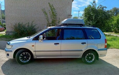 Mitsubishi Space Wagon III, 2001 год, 500 000 рублей, 2 фотография