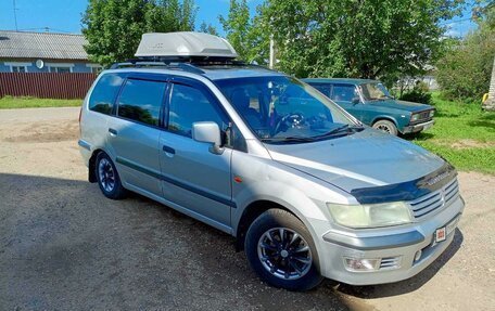 Mitsubishi Space Wagon III, 2001 год, 500 000 рублей, 4 фотография