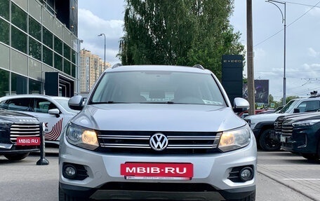 Volkswagen Tiguan I, 2012 год, 1 099 000 рублей, 2 фотография