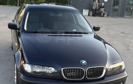 BMW 3 серия, 2004 год, 800 000 рублей, 1 фотография
