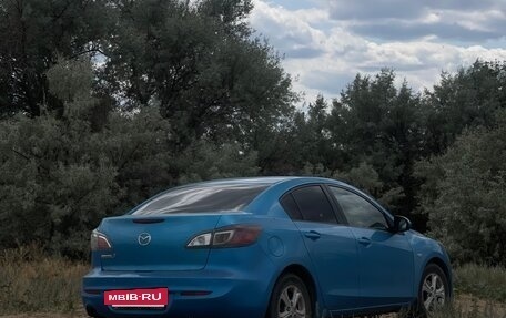 Mazda 3, 2011 год, 900 000 рублей, 2 фотография