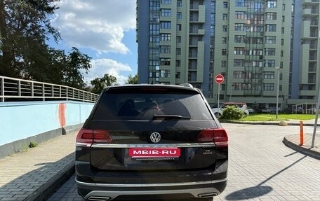 Volkswagen Teramont I, 2018 год, 3 700 000 рублей, 4 фотография