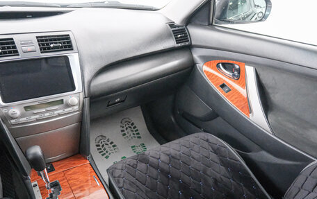 Toyota Camry, 2011 год, 1 299 000 рублей, 12 фотография