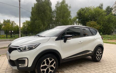 Renault Kaptur I рестайлинг, 2017 год, 1 670 000 рублей, 2 фотография