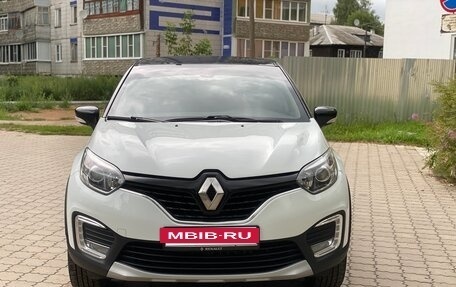 Renault Kaptur I рестайлинг, 2017 год, 1 670 000 рублей, 9 фотография