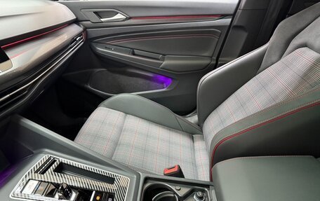 Volkswagen Golf GTI, 2021 год, 3 025 000 рублей, 13 фотография