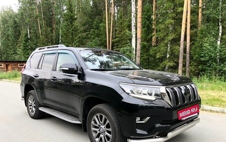 Toyota Land Cruiser Prado 150 рестайлинг 2, 2018 год, 5 250 000 рублей, 3 фотография