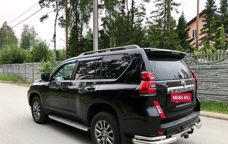 Toyota Land Cruiser Prado 150 рестайлинг 2, 2018 год, 5 250 000 рублей, 7 фотография