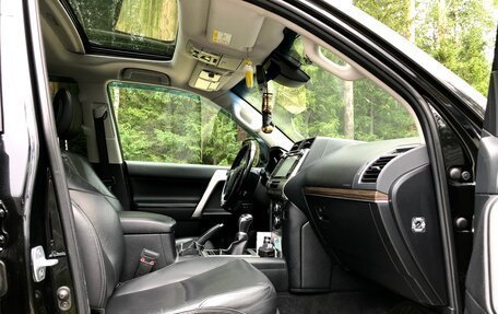 Toyota Land Cruiser Prado 150 рестайлинг 2, 2018 год, 5 250 000 рублей, 18 фотография