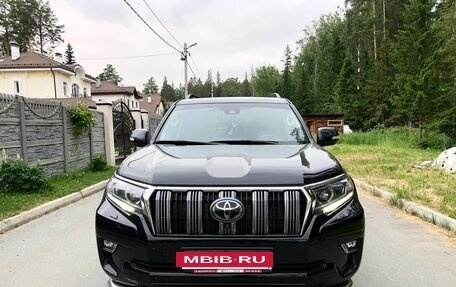 Toyota Land Cruiser Prado 150 рестайлинг 2, 2018 год, 5 250 000 рублей, 9 фотография