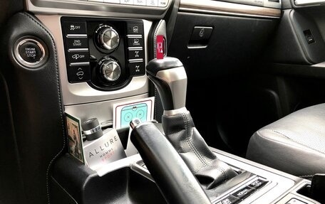 Toyota Land Cruiser Prado 150 рестайлинг 2, 2018 год, 5 250 000 рублей, 15 фотография