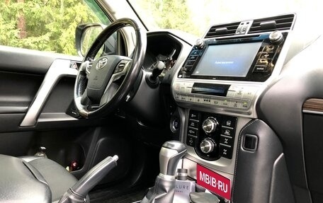 Toyota Land Cruiser Prado 150 рестайлинг 2, 2018 год, 5 250 000 рублей, 17 фотография
