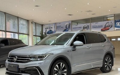 Volkswagen Tiguan II, 2022 год, 2 775 000 рублей, 1 фотография