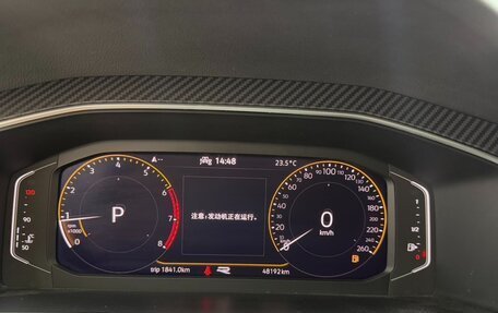 Volkswagen Tiguan II, 2022 год, 2 775 000 рублей, 10 фотография