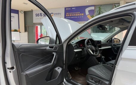 Volkswagen Tiguan II, 2022 год, 2 775 000 рублей, 8 фотография
