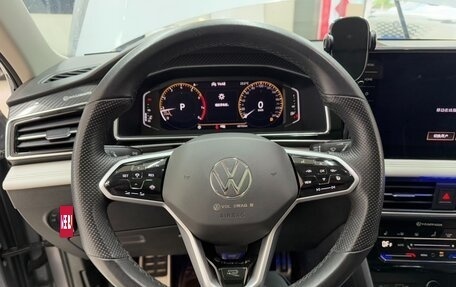 Volkswagen Tiguan II, 2022 год, 2 775 000 рублей, 11 фотография