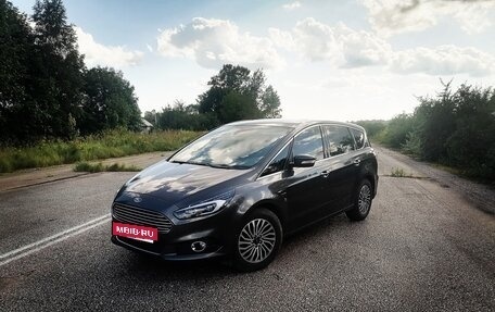 Ford S-MAX II, 2018 год, 2 400 000 рублей, 3 фотография