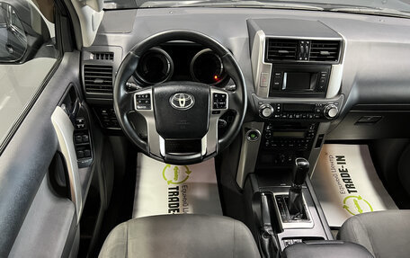 Toyota Land Cruiser Prado 150 рестайлинг 2, 2010 год, 2 445 000 рублей, 14 фотография