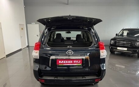 Toyota Land Cruiser Prado 150 рестайлинг 2, 2010 год, 2 445 000 рублей, 9 фотография
