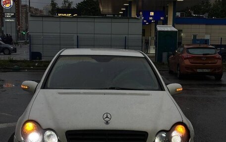 Mercedes-Benz C-Класс, 2001 год, 550 000 рублей, 4 фотография