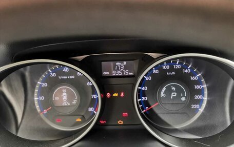 Hyundai ix35 I рестайлинг, 2010 год, 1 300 000 рублей, 6 фотография