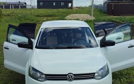 Volkswagen Polo VI (EU Market), 2014 год, 850 000 рублей, 8 фотография
