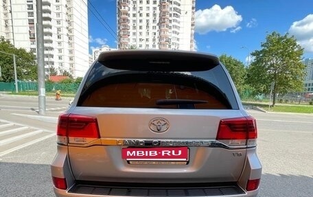 Toyota Land Cruiser 200, 2018 год, 8 700 000 рублей, 2 фотография